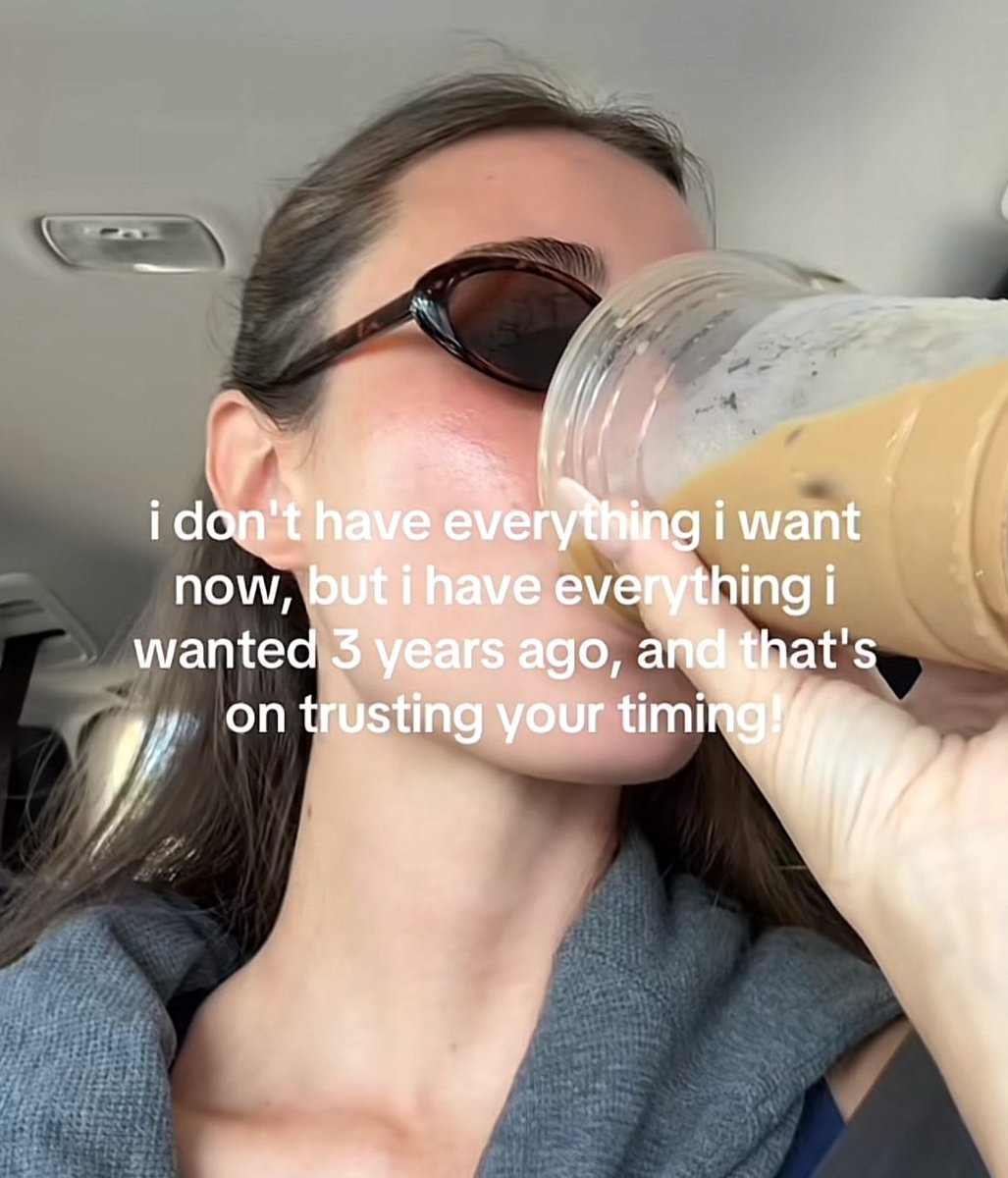 . (@dotinglyricism) on Twitter photo 