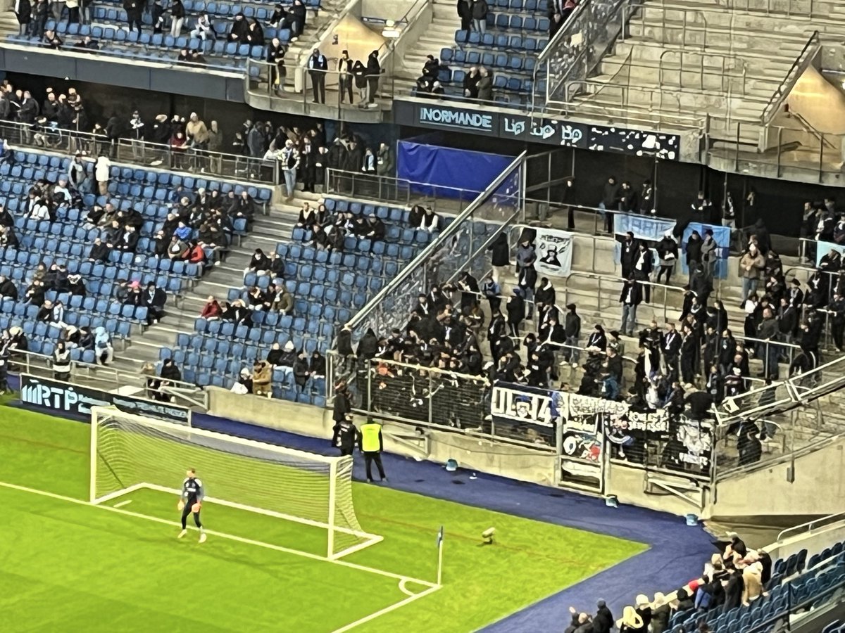 Échauffourées entre supporters parisiens dans la tribune visiteurs du stade Océane…!!