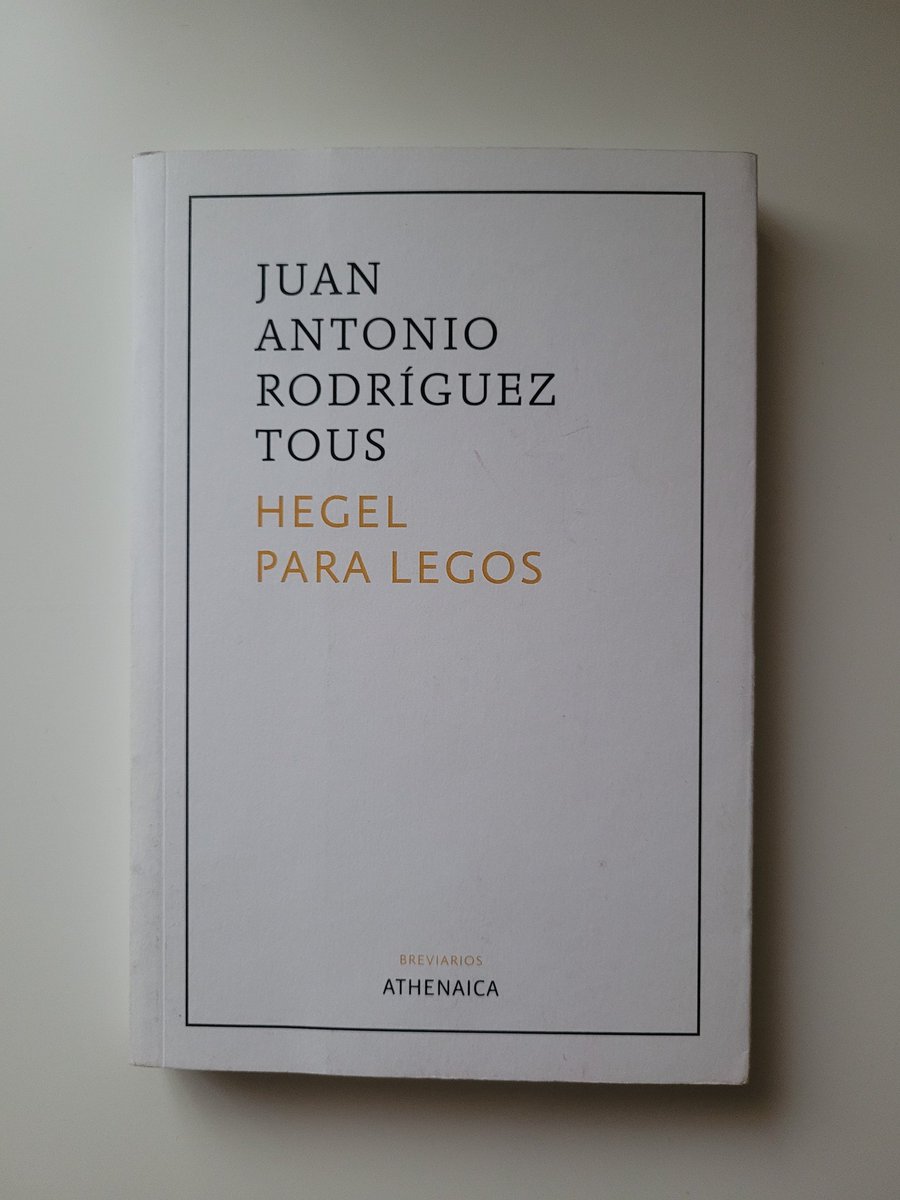 Esta es, sin duda, una de las mejores introducciones a Hegel.
Accesible, clara y didáctica. Bien estructurada, dibuja la vida y Filosofía de Hegel para intentar hacerla comprensible.
Una de las mejores opciones para empezar con este difícil autor.