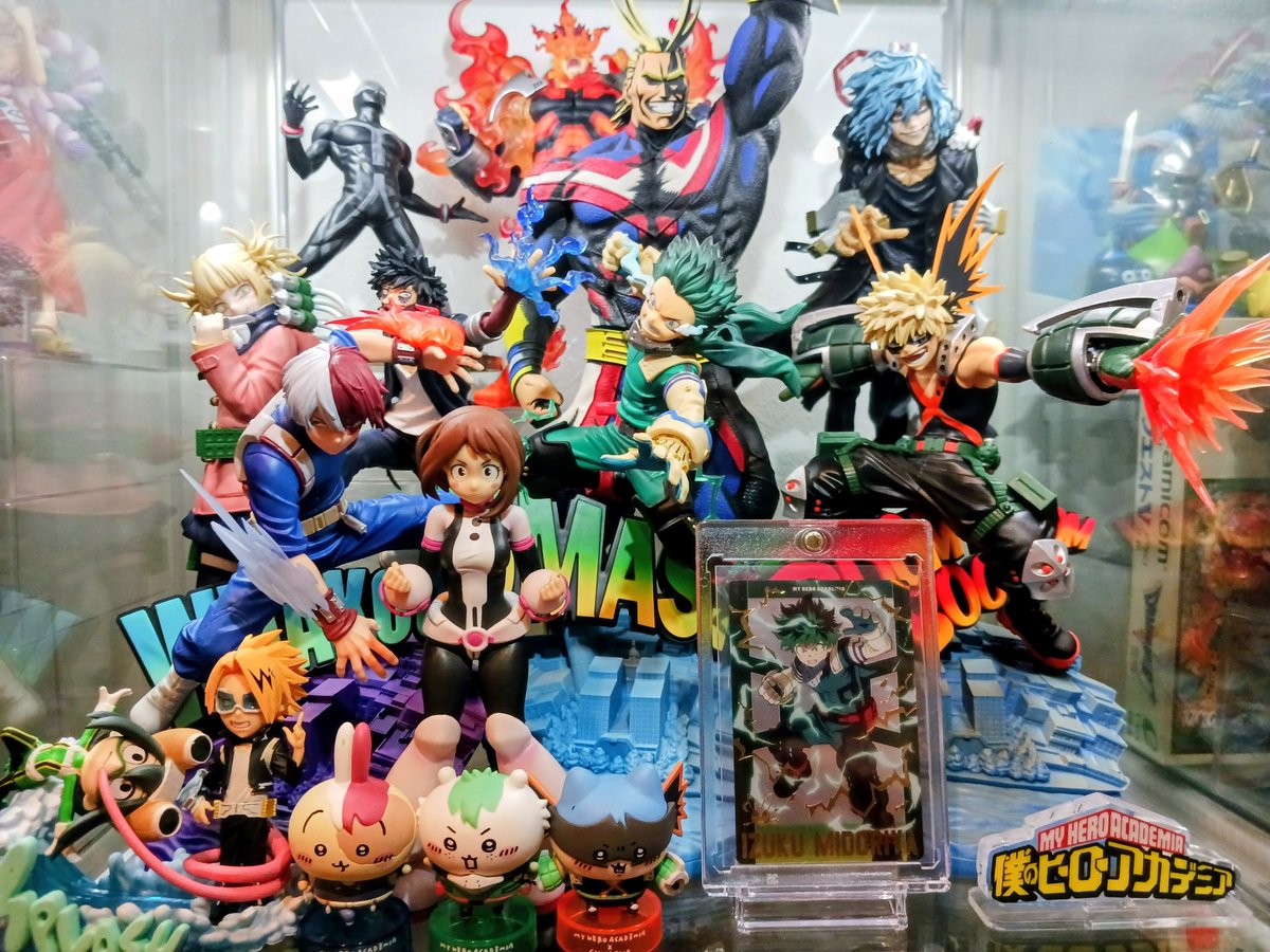 夜中ですが久しぶりにヒロアカのディスプレイ更新しました