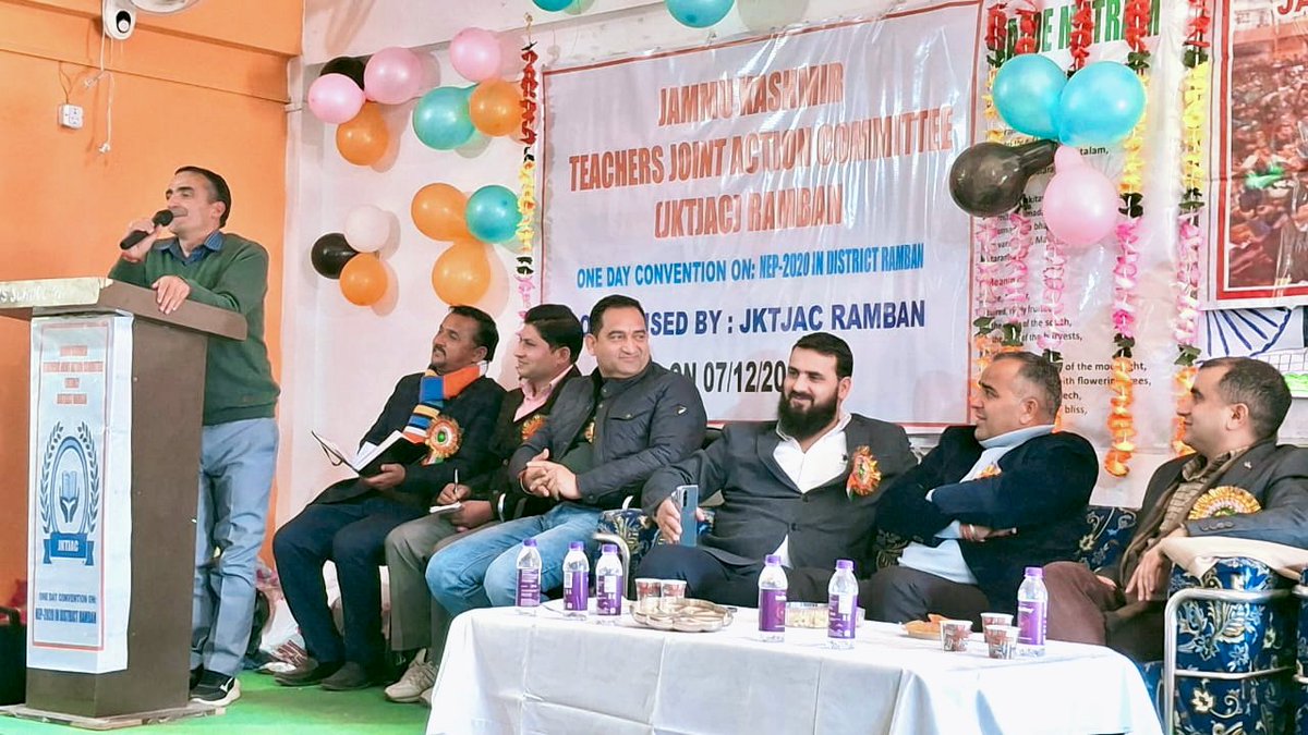 AKeterwal's tweet photo. JKTJAC organised a one day educational convention on the theme "NEP-2020" at Hr Sec School Ramban.The program is graced by UT President Vinod ji along with the state team, worthy Joint Director Gurudev ji and DP Hari lalji etc https://t.co/Hgno8QSn3v