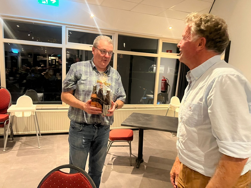 progressiefe's tweet image. René Arts in het zonnetje gezet vanwege 25 jaar in de Raad

Lees meer: progressiefermelo.nl/rene-arts-in-h…