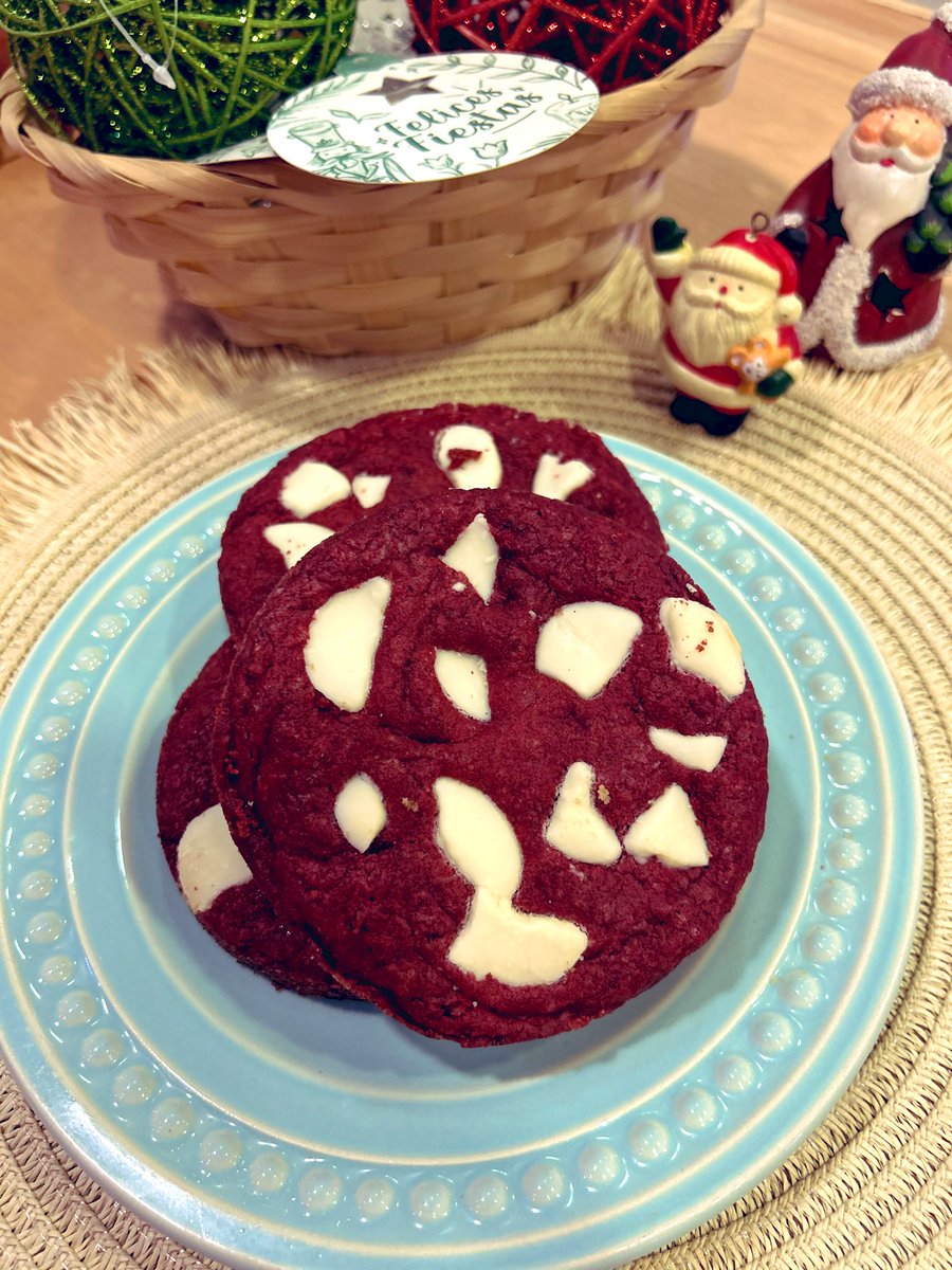 Silnari's tweet photo. Cookies Red Velvet
Te dejo la receta en hilo para hacerlas en casa, para sumarlas a tu emprendimiento o para armar bolsitas y regalas en Navidad.

Si te gusta dale RT!
👇🍪 https://t.co/cBqTQ2vPCx