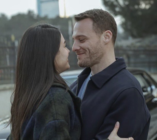 FrizbiTv's tweet photo. Kerem Bürsin &amp; Lizge Cömert ✨

#AsRas #Çarpıntı https://t.co/dHaRT1z8hF