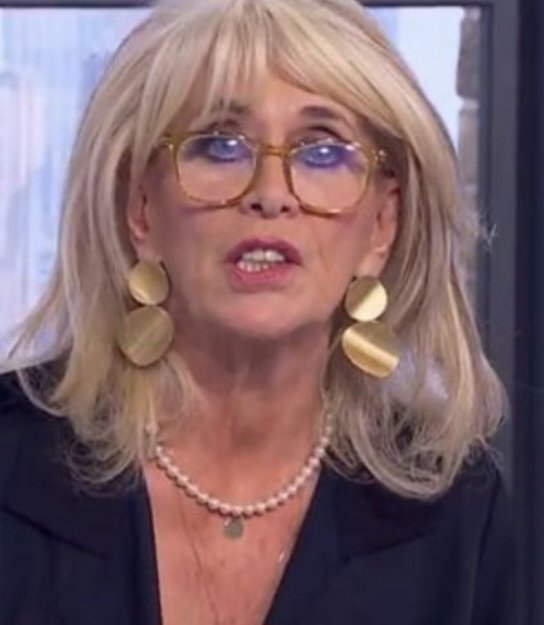 Tush27J's tweet image. Reminder. The Carole Malone regularly screeched Prince Andrew was just a misguided fool. Her ongoing abuse of Meghan, Prince Harry and now Meghan's mother Doria Ragland needs to be stopped. Carole Malone should be sued into oblivion. It's the only way she will learn.
#Defamation