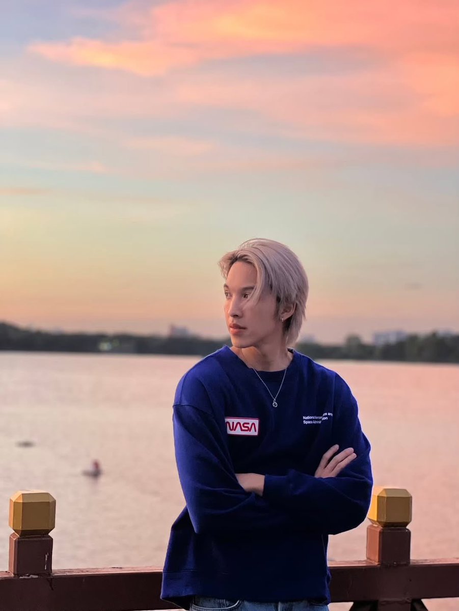 nitikorn_of_th's tweet photo. IG Post Update (07.12.2025) : dewnitikorn

✨ : I do miss the blonde sometimes 🥹🤍
🔗 : https://t.co/mNCWd5TEMx

#Dewnitikorn
#ดิวนิติกร https://t.co/JzxocBubis