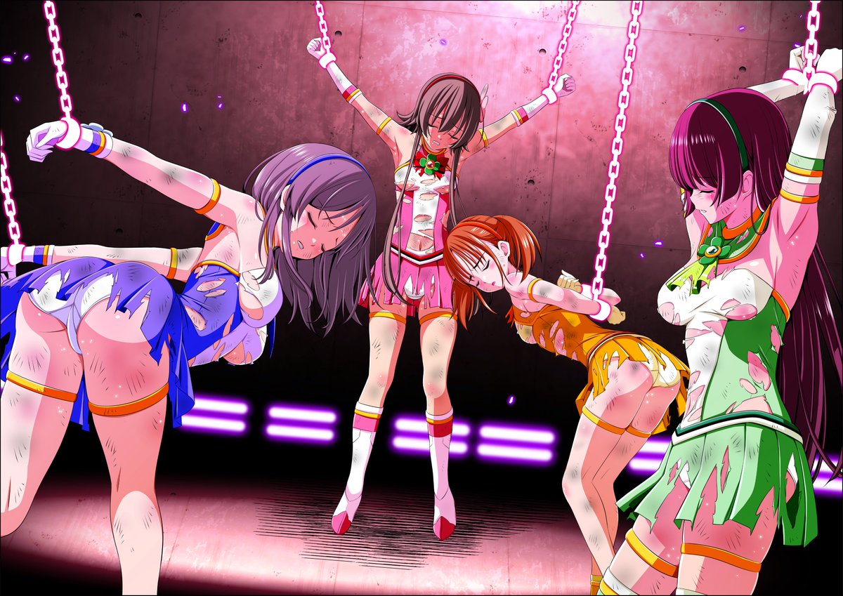 敵のアジトで色々されてしまい
スーツが弱体化してしまったヒロインたちです😵
半変身解除もいいですよね😍

今晩支援サイト更新予定です
よろしくお願いいたします✨