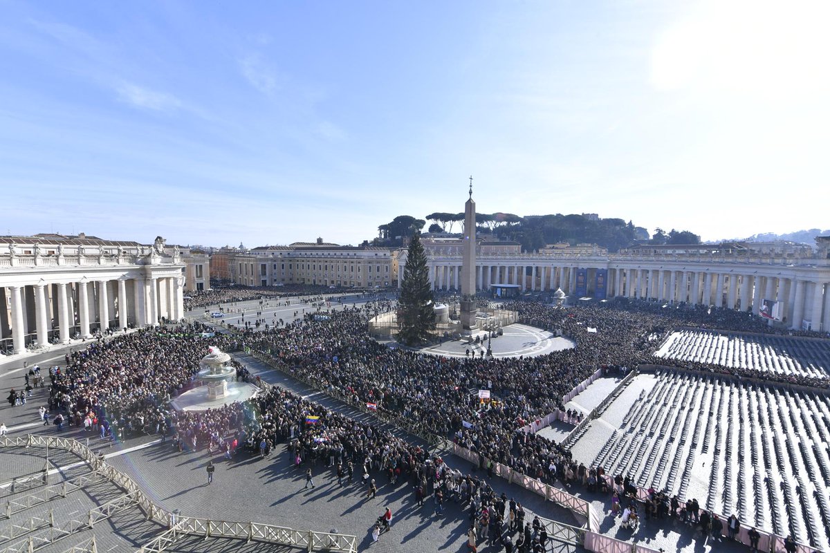 Podczas pozdrowień po modlitwie #AniołPański, #LeonXIV pozdrowił Polaków i zapewnił o pamięci w Dniu Modlitwy i Pomocy Materialnej Kościołowi na Wschodzie. Wydarzenie to przeżywane jest w naszym kraju w drugą niedzielę #Adwent.

➡️tiny.pl/9d16h86r

<a href="/EpiskopatNews/">EpiskopatNews</a>