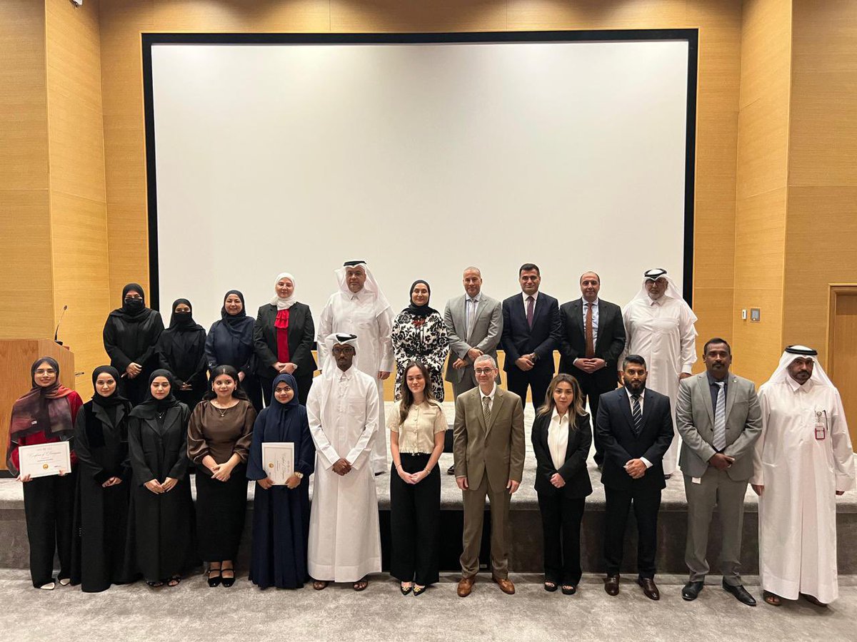 نظّمت #مواني_قطر بالتعاون مع <a href="/QatarUniversity/">جامعة قطر</a>  حفل العروض النهائية لماجستير تحليل الأعمال، وذلك ضمن برنامج التعاون المشترك الذي يهدف إلى تعزيز التكامل بين القطاعين الأكاديمي والتشغيلي في قطاعات الموانئ البحرية واللوجستيات.