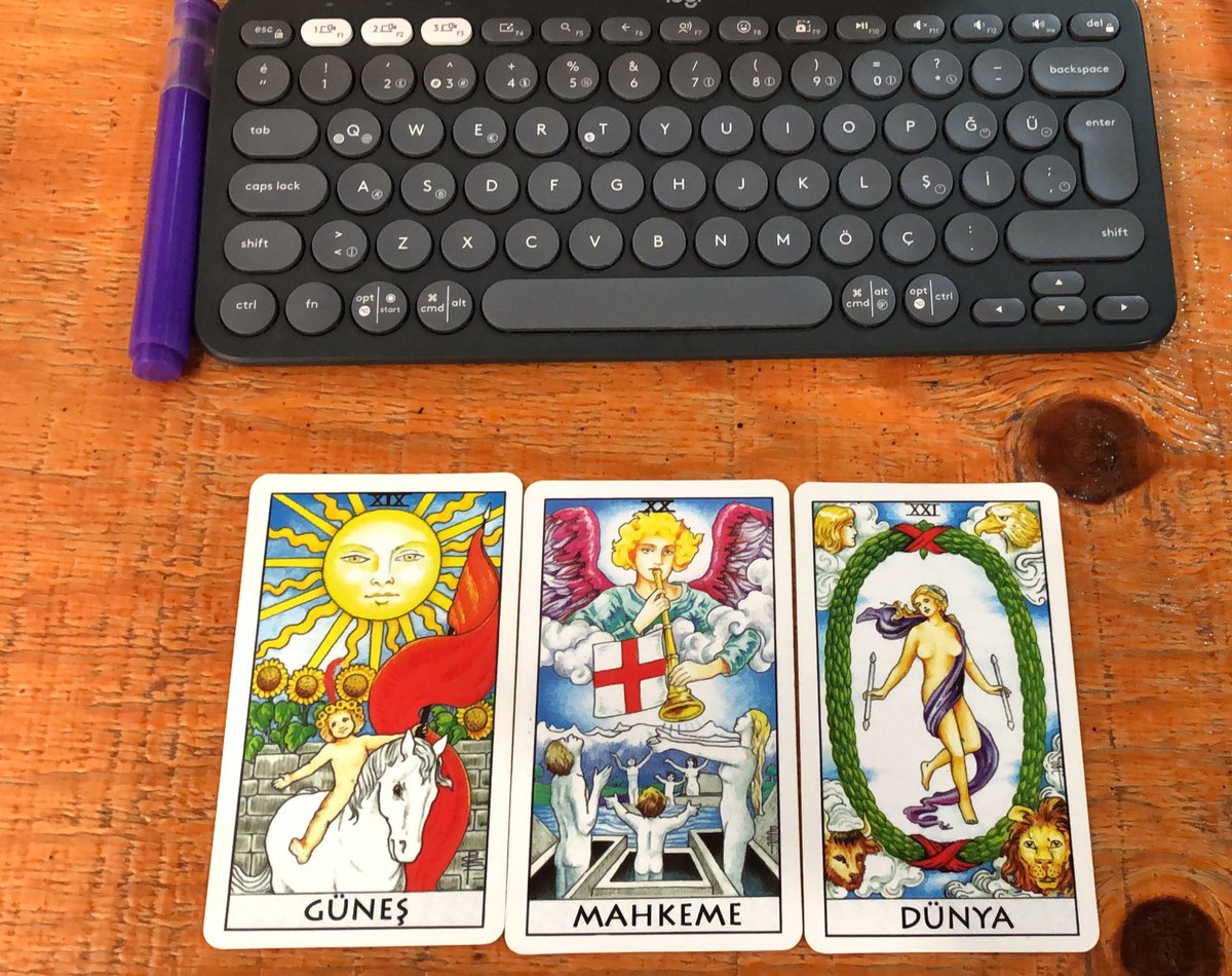 gorkemliyasam_'s tweet photo. Nietzsche’nin Zerdüştündeki çocuk (metaforik olarak) Güneş’tir.
Semboller ortak hikâyemizi fısıldar; tabi dinlemeyi seviyorsak (:
Dipnot: Sembollere odaklanınca birden fazla şey anımsayabiliriz. Hangisi daha çekti sizi?
#semboller https://t.co/fLSKJ6YYSh
