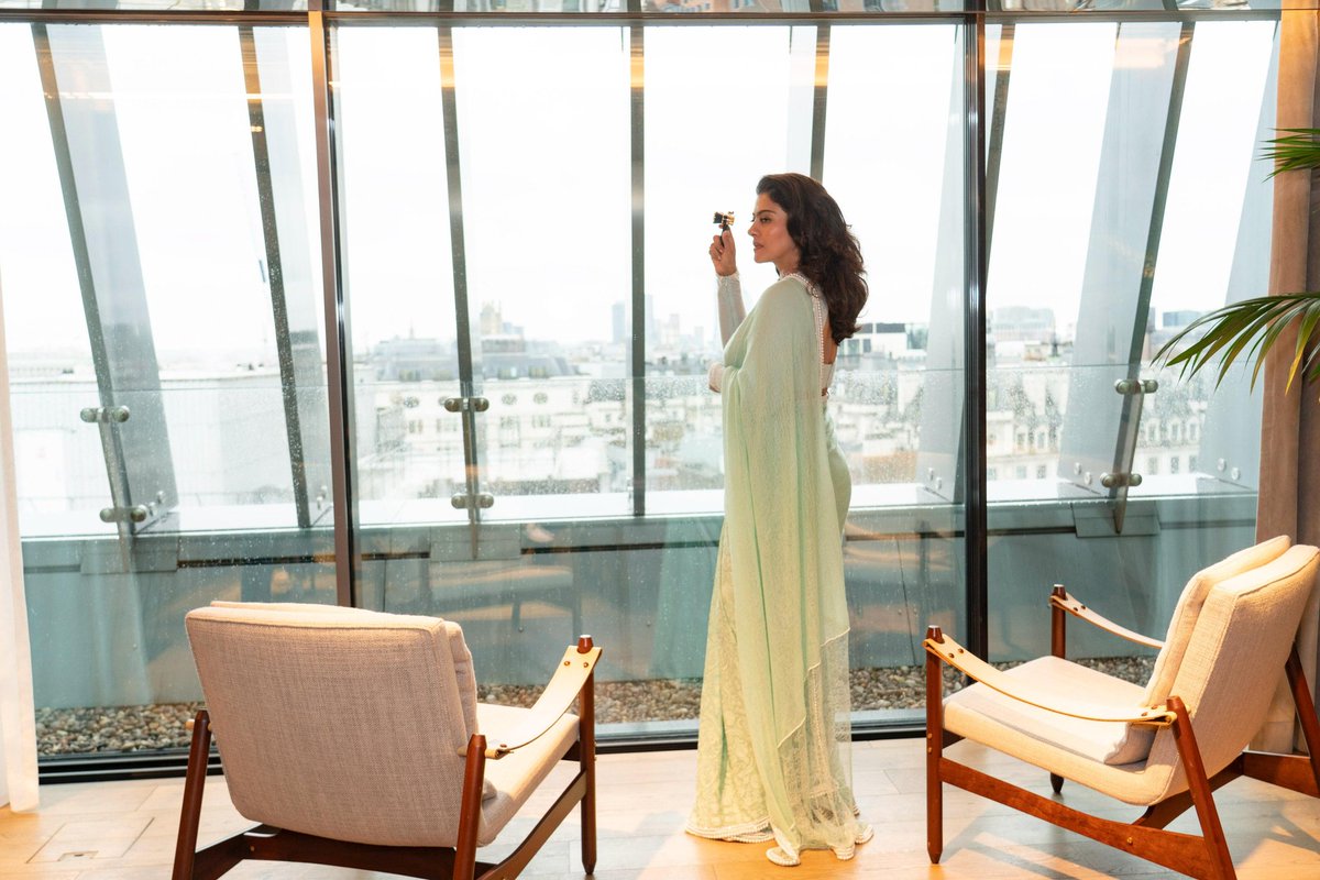 Kajol tweet media