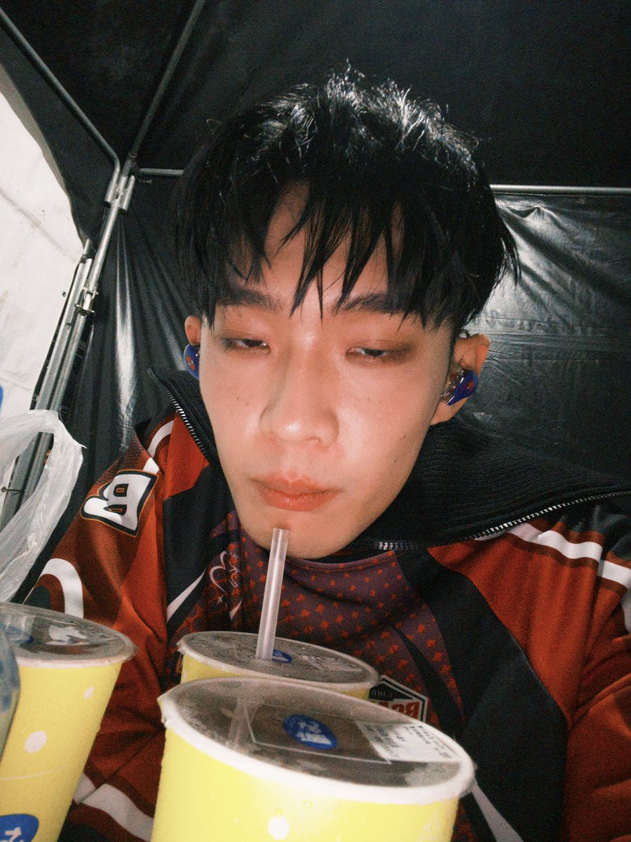 gao_guei's tweet photo. 好久沒喝飲ㄋㄧㄠˋ哦🤭  顆顆 https://t.co/hUIMTeHpQE