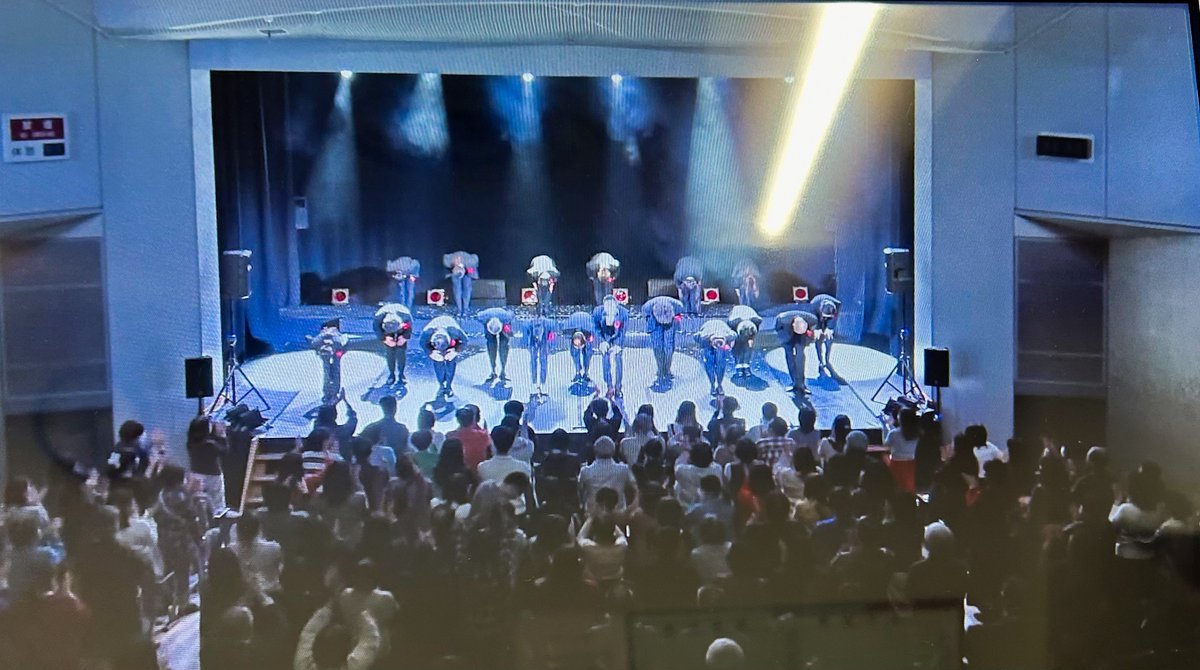 #北区AKTSTAGE 解散公演「#寝盗られ宗介」滑り込みでバラシのお手伝いさせていただきました。

劇場モニターから見た拍手が鳴り止まないカーテンコール、全員総立ちのスタンディングオベーション！すごい景色でした。

劇団員の皆様、時津さん本当にお疲れ様でした！！

そしてさようなら、僕の青春。