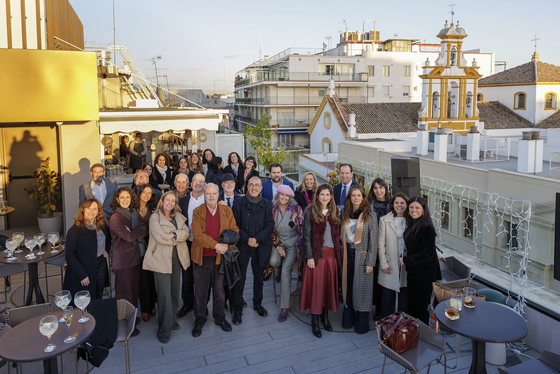 🔴 #ActividadAPC | El centenario de la Cadena SER fue el gran protagonista del último Almuerzo-Coloquio, un encuentro que reunió a destacados profesionales del ámbito de la comunicación en torno a la radio de nuestro país.

📸 Guillermo Aguilar 
flickr.com/photos/1395587…