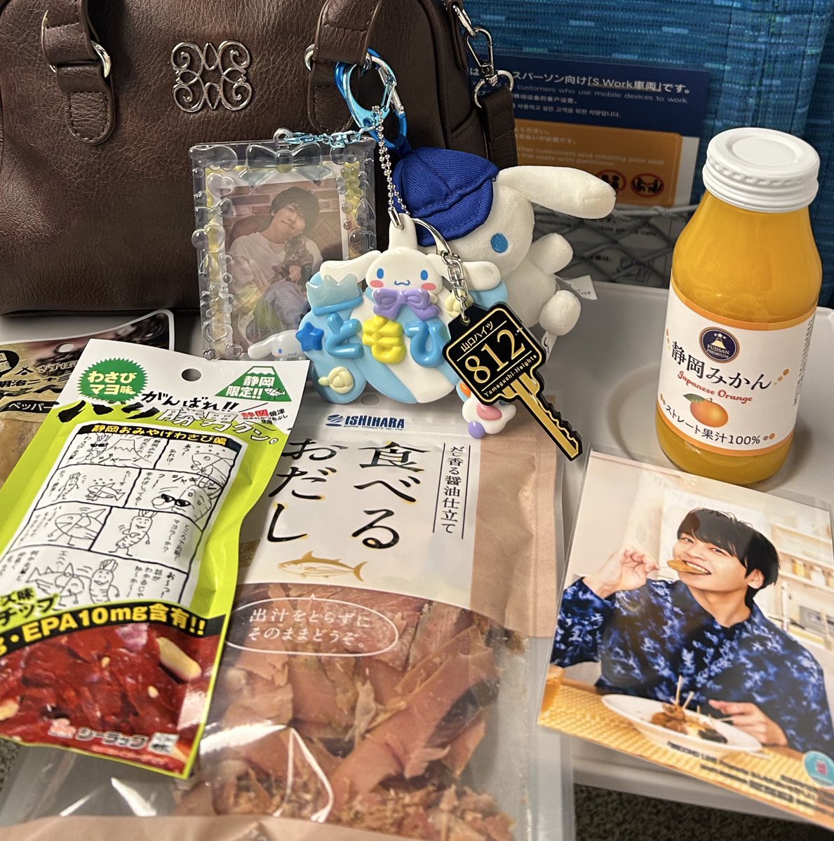 みんあいお疲れ様でした〜！めっちゃ笑って楽しかったです😽💓
月昨日からなんかデカイですよね⁉️
イベント終わり速攻でさわやか行ってきたおすそ分けします😌
じ、自撮り、、、、残念です(◞ ̫◟)
おみやげも買って帰ってます❕
智くんも気をつけてお帰りください〜✊🏻
 #山口ハイツ回覧板