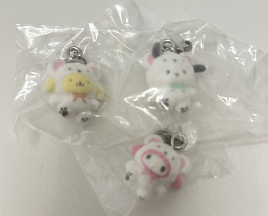 6717_woo's tweet photo. サンリオ ふわふわスノー めじるしアクセサリー 交換

譲： マイメロディ ポチャッコ ポムポムプリン

求： ハローキティ 💖

札幌手渡し または 郵送

難しいとは思いますが、お心当たりのある方はお気軽にお声がけください https://t.co/DNS4q01QYg