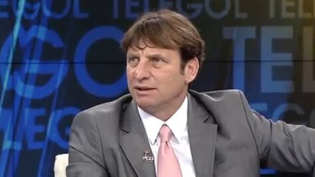 Bu adam gidene kadar TRT Spor izlemiyorum. Böyle bir holiganın devlet kanalında Türkiye’nin en büyük kulübüne karşı söyledikleri kabul edilemez.