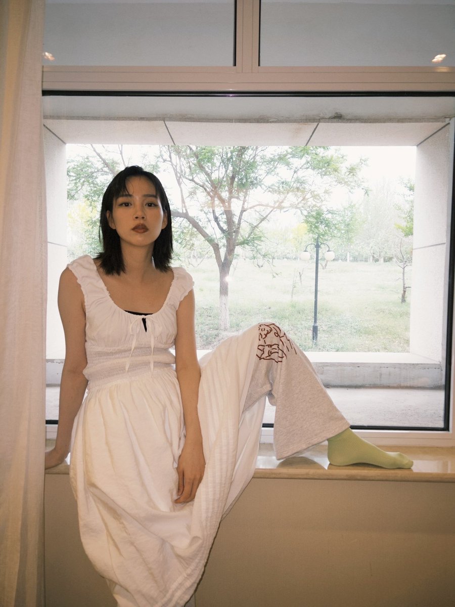 くつろぎに漂う大人の可愛い能年玲奈ちゃん ＃毎日能年玲奈ちゃん