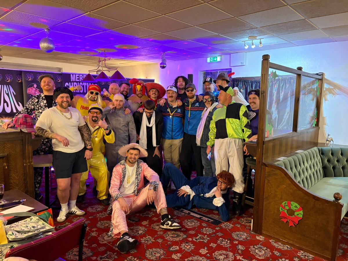 No football for a few weeks, the lads doing what we’re good at last night 🍻