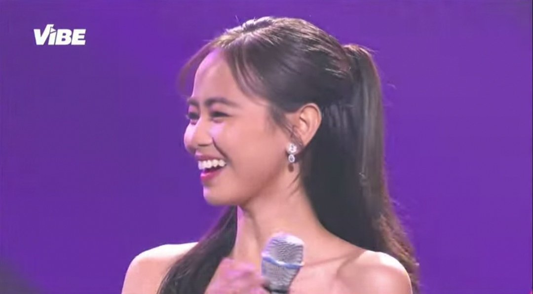 pinakamasikeif's tweet image. na para bang korean artist na tatanggap ng award, grabeng face card naman yan beh!!

ASHTINE CONQUERS DASMA
ASHTINE CONQUERS DASMA