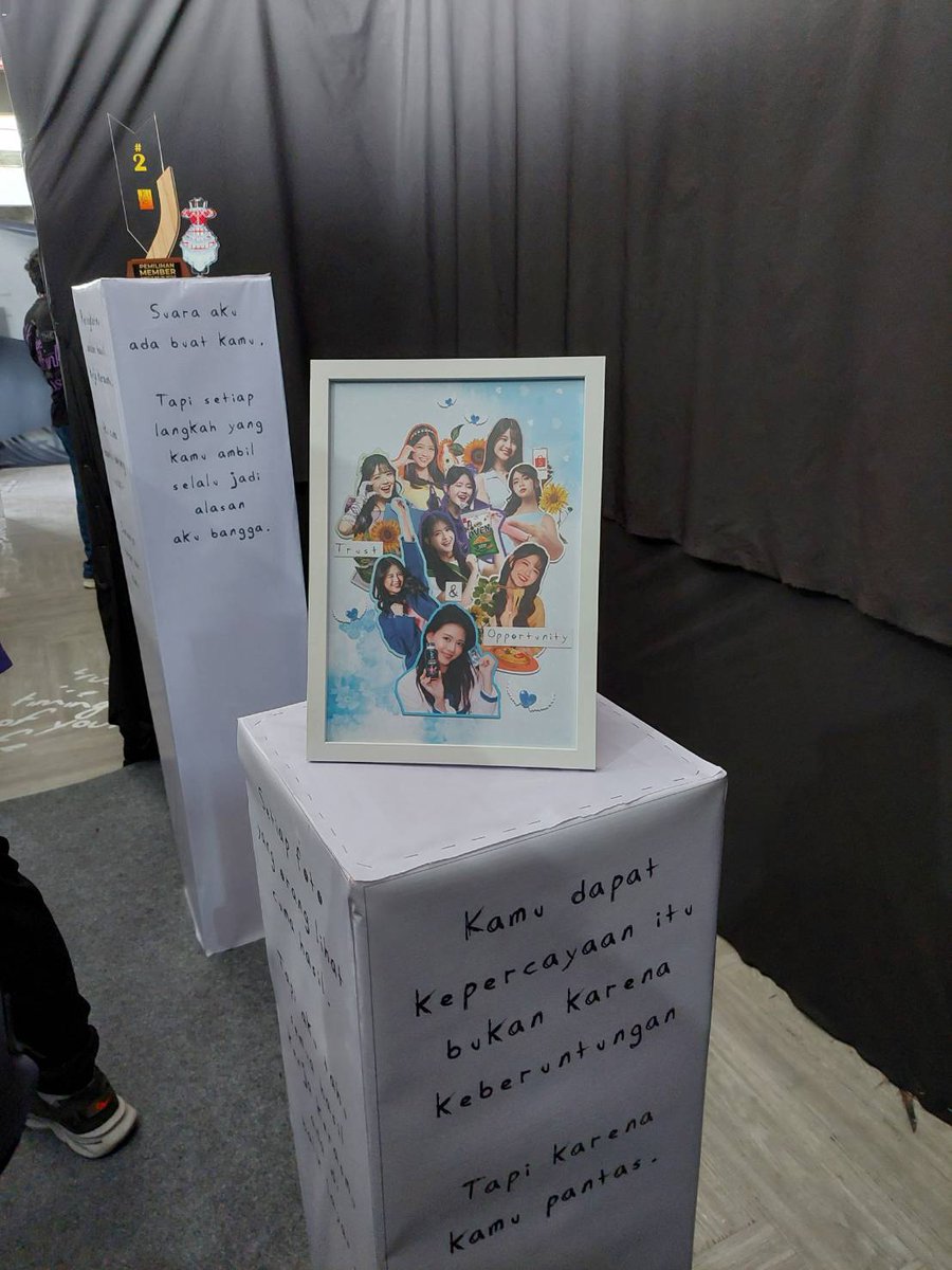 Cynthiaction's tweet image. Haloo gais, Hari ini Mincyn datang ke project STS @A_ChristyJKT48 dari kakak-kakak @Christyzer
Bagus-bagus banget loh projectnya 😍😍

Sekali lagi, Happy Birthday yaa ci Christy 🥳🥳

#StrugglewithG20wingUp