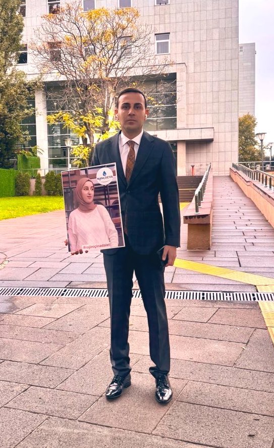 Rojin’i Unuttuk…

Nerede Bu Siyasi Başkanlar Nerede Devlet, Nerede Hükümet ?
Rojin Kabaiş İçin Adalet Bekleyen Bir Toplum Var Ama Duyan Yok.
Bu Sessizlik Artık Kabul Edilemez Adalet Yerini Bulmadan Hiçbirimiz Huzur Bulamayacağız

 #RojinİçinAdalet <a href="/ahmetkabais/">Ahmet kabaiş</a> <a href="/omerkabais/">Ömer KABAİŞ</a> 📍TBMM