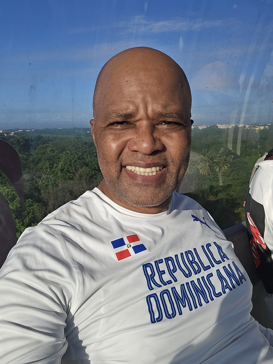 Rumbo al trabajo con #telemetrico #vamosnene Saludos desde la República Dominicana a por la 5ta que el león no duerme.