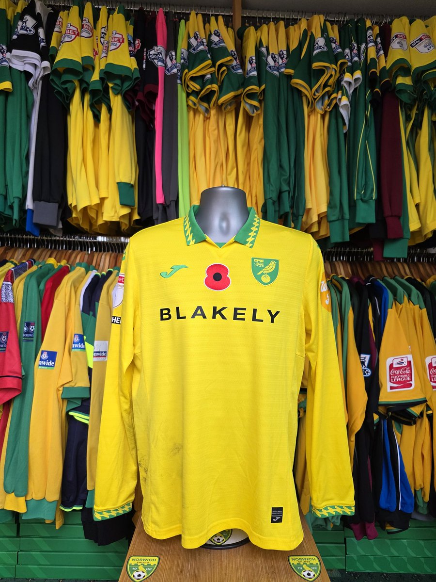 NorwichShirts🔰⚽🐤Billy tweet media