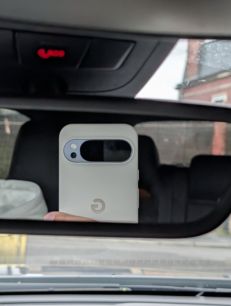 QasimTechhh's tweet image. Purée la coque Google est vraiment incroyable par contre 50€ azyyy