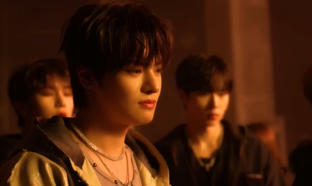 meow_leooo's tweet image. plz..