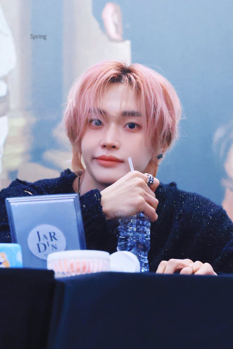 Spring_WB's tweet image. 251207 홍콩 팬싸

#원빈 #WONBIN #ウォンビン #라이즈 #RIIZE