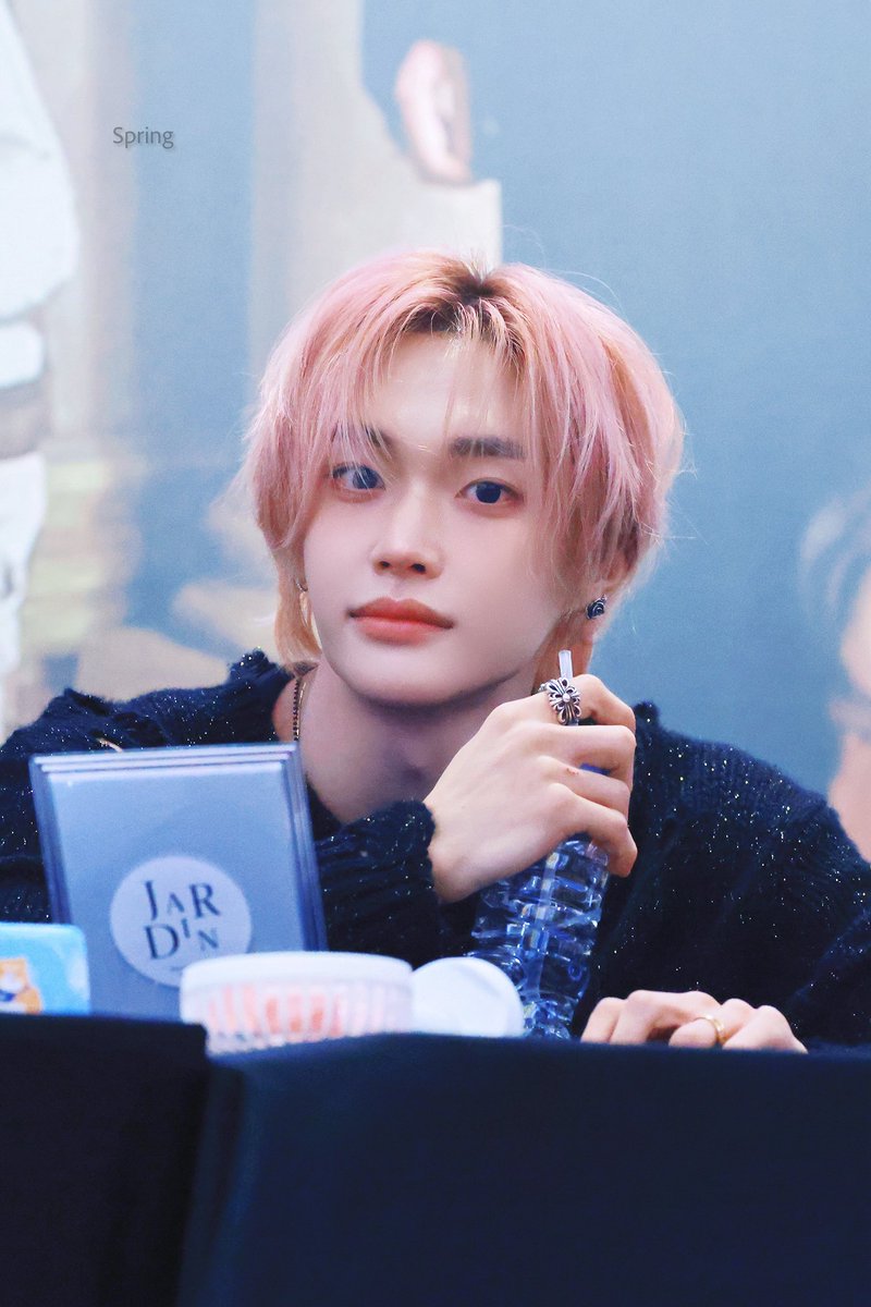 Spring_WB's tweet image. 251207 홍콩 팬싸

#원빈 #WONBIN #ウォンビン #라이즈 #RIIZE