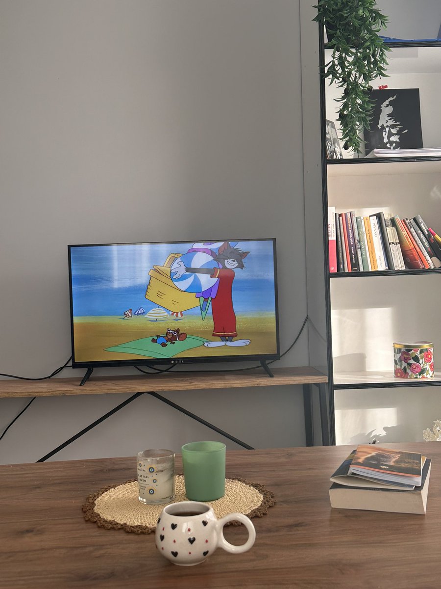 Bu kadar yetişkinlik yeter ben Tom ve Jerry izlediğim zamanlara geri dönüyorum