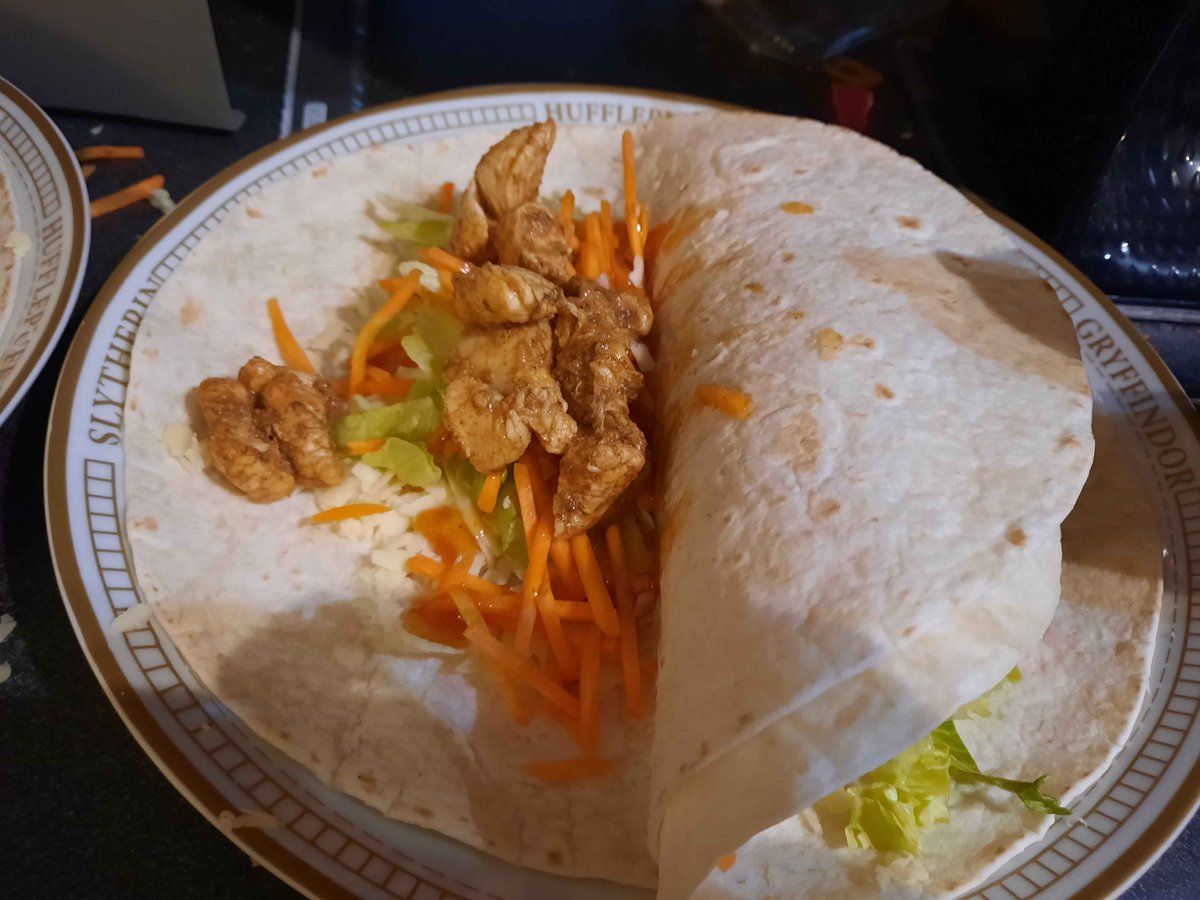 Finally back into doing some proper meals for myself.
Sweet chilli chicken is yum...