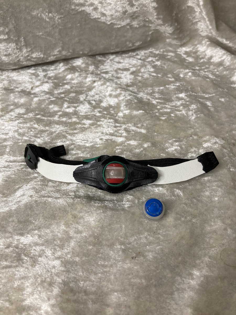 この前のライダードライバーがとりあえず完成しました。
年内に完成出来て良かったです。
色々な色はボチボチと作るから芳佳ちゃんもう少し待っていてね。