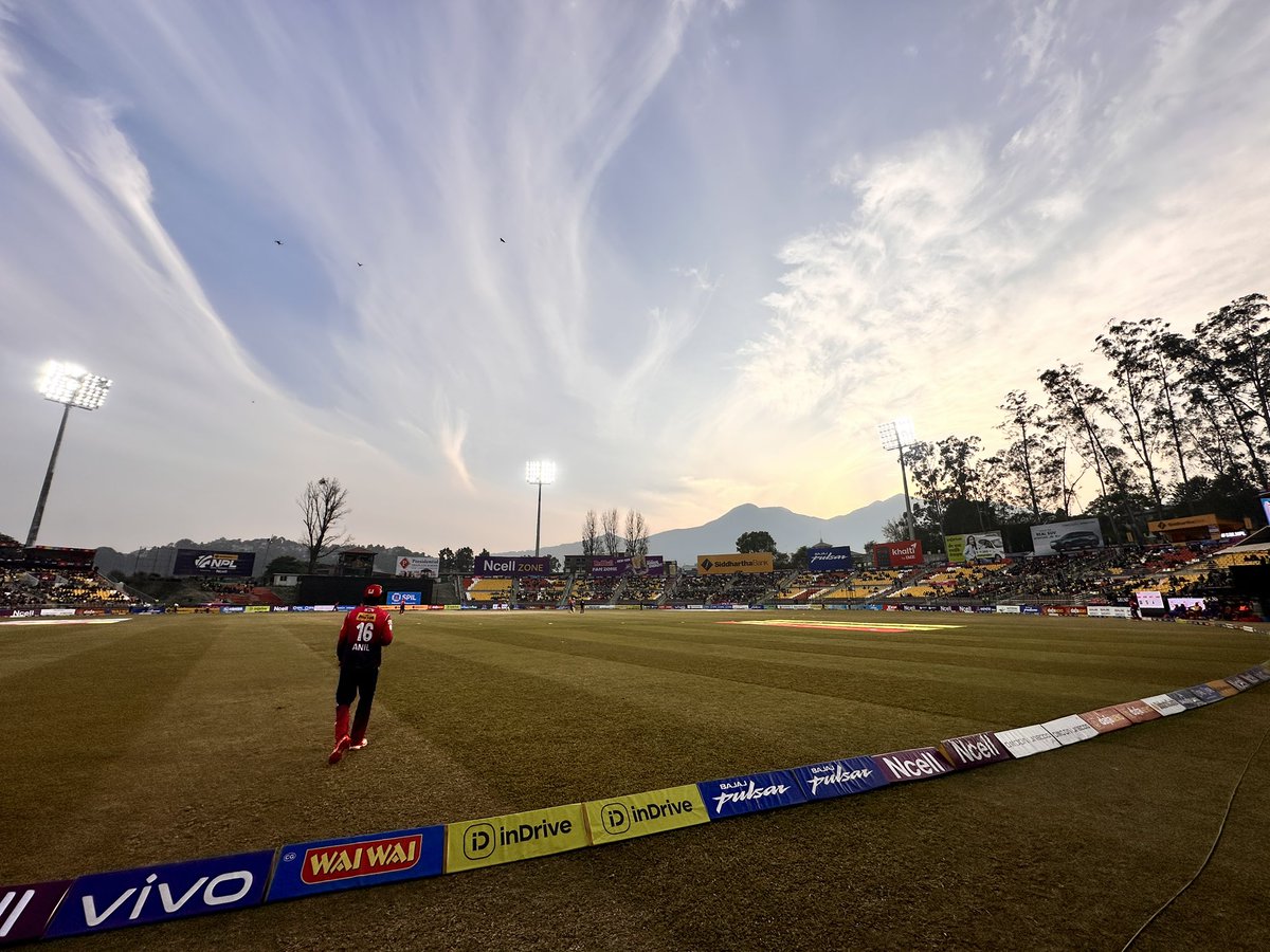 cricketaakash's tweet photo. Sky’s a painting today 😘 #NPLSeason2 @official_nplt20 https://t.co/YwVOioZBph