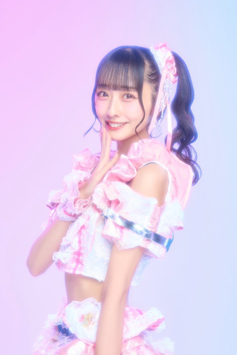 FES☆TIVE デジタルサイン入りタペストリー 八木ひなた