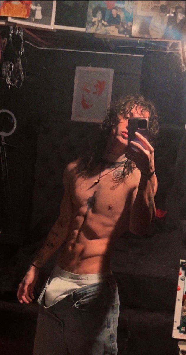 ꜰᴀᴛʜᴇʀ D tweet media