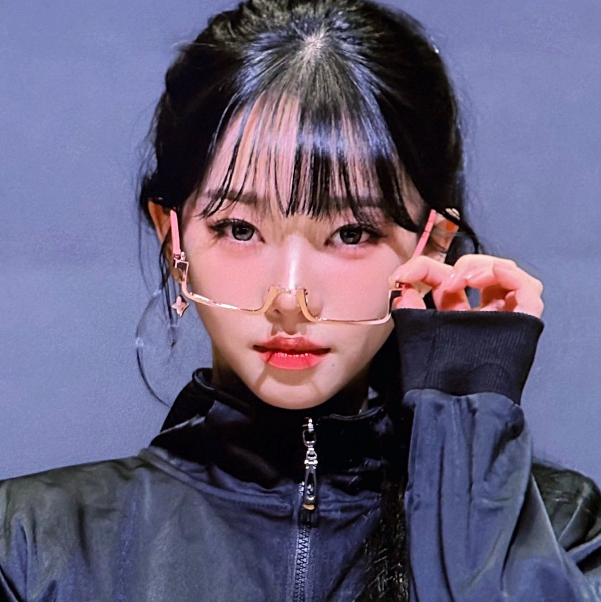 karinaspics's tweet image. karina's insane face card woah