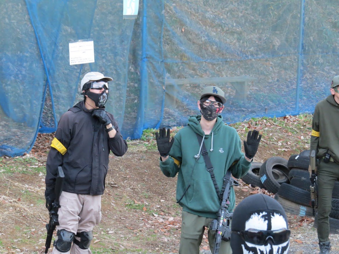 VSOP_VSOP's tweet photo. 今日はつくサバ。攻防戦守でスタッフさんの御指摘で自分がゾンビしていたことが判明。原因は普段からリスクヘッジしていた正面戦闘をしたことと厚手のフード。今回スタッフさんが教えてくれたけど、これまでもやっていた可能性を考えると…今後は上記の原因を避け再発防止に努めます。反省します。 https://t.co/UUWa8H6ZCv
