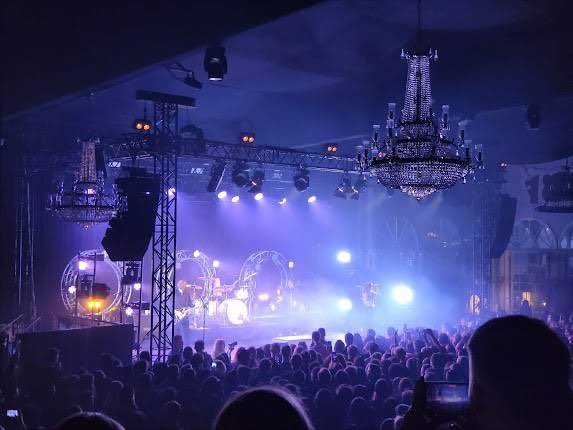 nothingnowherex's tweet photo. n,n. is performing at theaterfabrik in munich, de tonight! 🇩🇪

capacity: 1,000

who's gonna be there? 🔨
let me know in the comments! https://t.co/iEFSfSmN2S