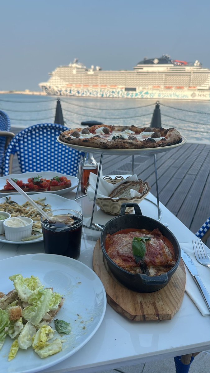 قطر أجمل بلد عربي 🇶🇦🤍

#تصويري 😒