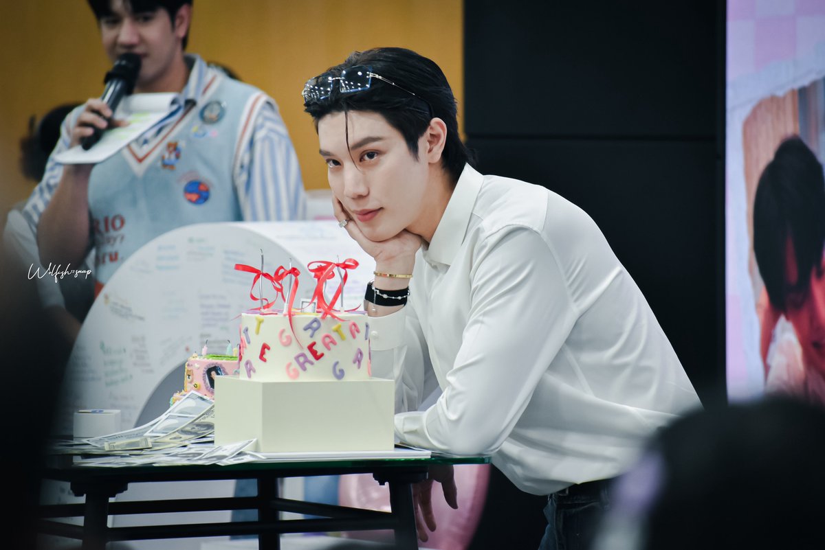 wolfish13snap's tweet photo. 251207  🤍
@MisterGrtsp 

SMILE WITH GREAT 32ND 

#Great32Smileverse #grtsp 
#wolfish13snap https://t.co/HLKNQfUMoT