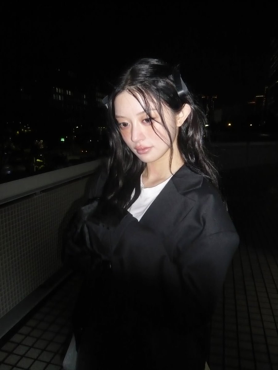 ILLIT PICS tweet media