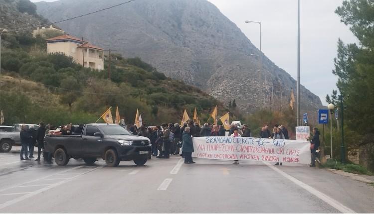 Χανιά: Αγρότες και κτηνοτρόφοι σε 48ωρο μπλόκο στα Μεγάλα Χωράφια – Αύριο αποκλεισμός και στο αεροδρόμιο ift.tt/vbKP5ns
