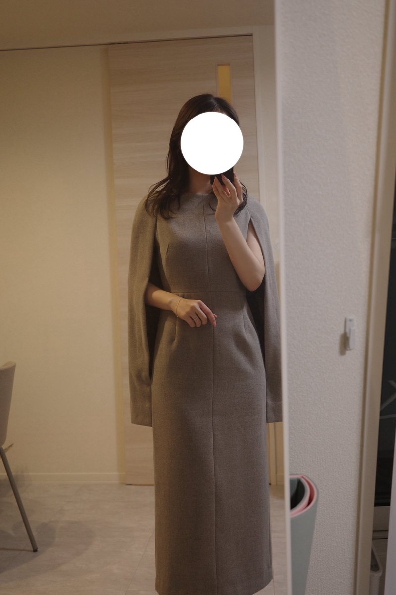 Narrow line Cape Dress さっそく届いたのでカメラとスマホで撮った