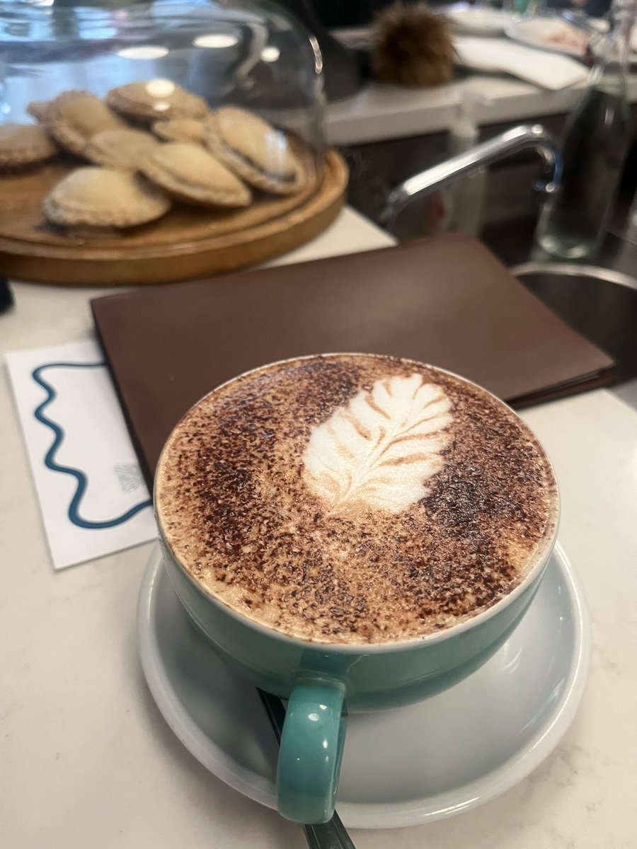 melmontagnon's tweet image. A new wine for my #winelover friends to try #SaperaviBedoba #winerecommendations a powerful red with flavours of blackberries, vanilla and black pepper. Juicy, creamy and has a long finish. #wine