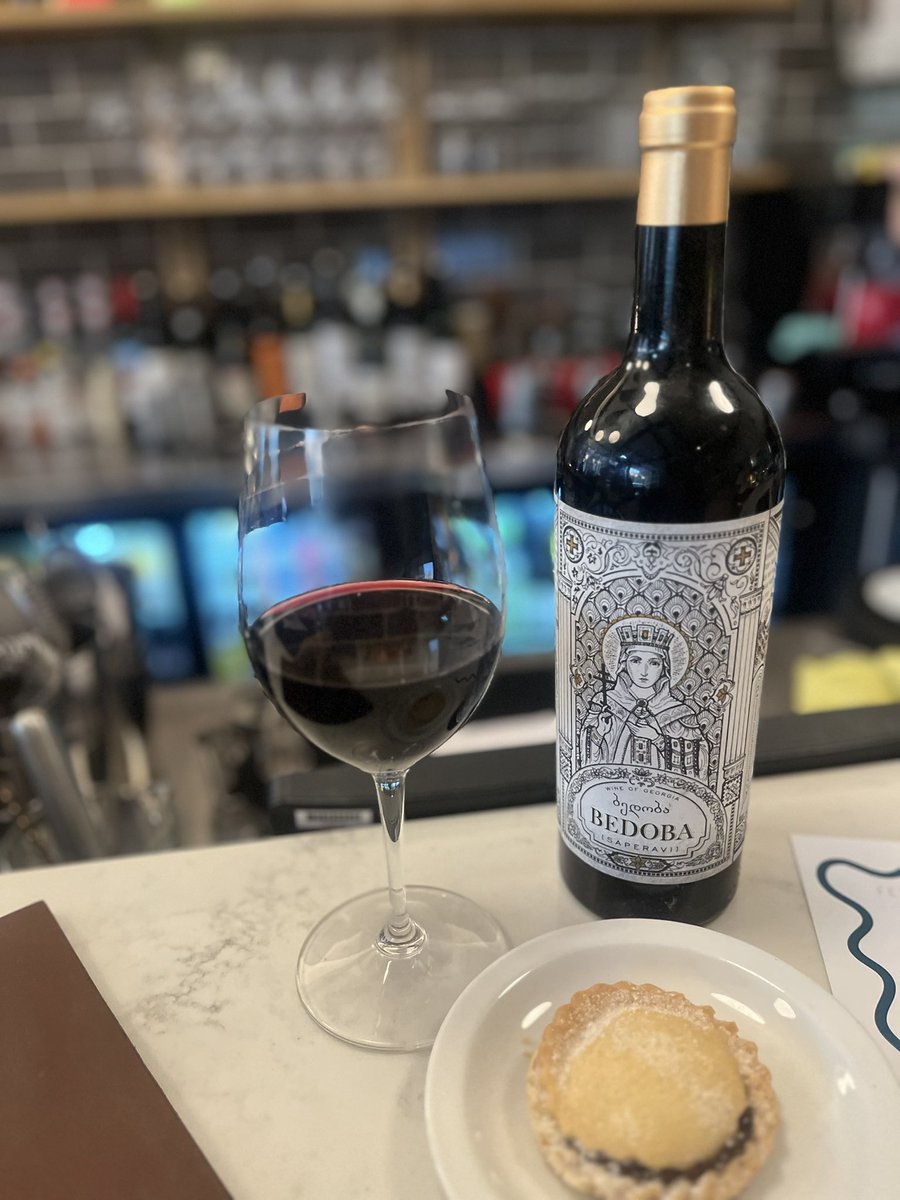 melmontagnon's tweet image. A new wine for my #winelover friends to try #SaperaviBedoba #winerecommendations a powerful red with flavours of blackberries, vanilla and black pepper. Juicy, creamy and has a long finish. #wine