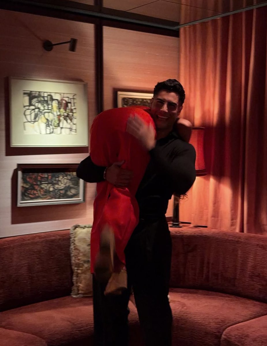 Agora é meu noivo, mas eu nunca vou esquecer de quando era apenas um fã.