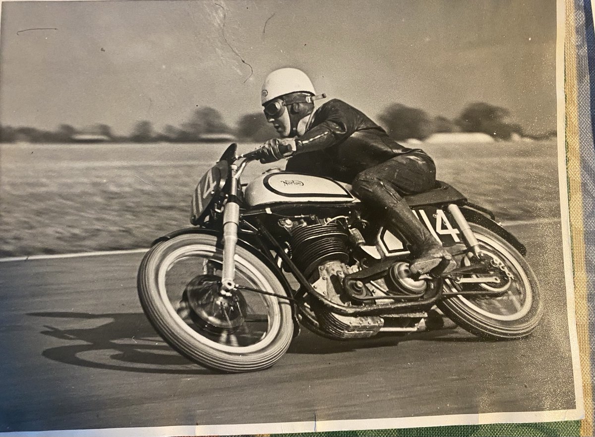 Julian Ryder tweet media